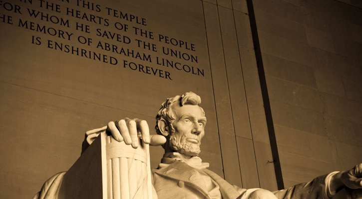 Abe Lincoln statue 